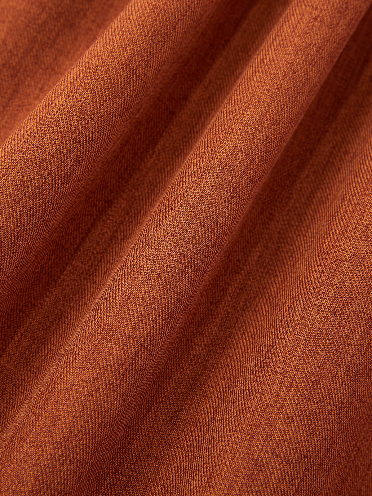 Braun mit Herz-Ausschnittund Elegant Dirndl