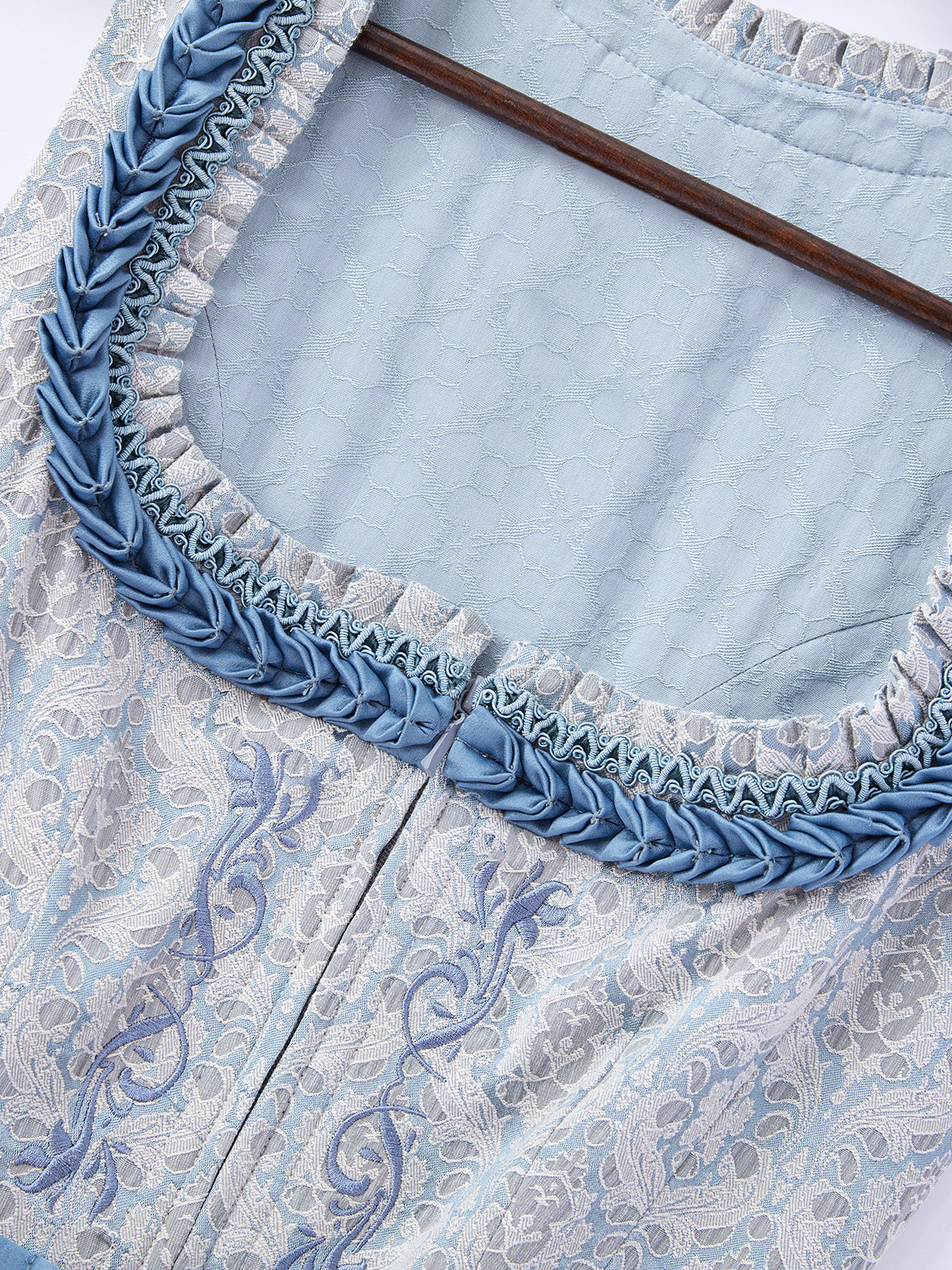 Blau mit Gerader Ausschnitt und Alpen-inspiriert Dirndl
