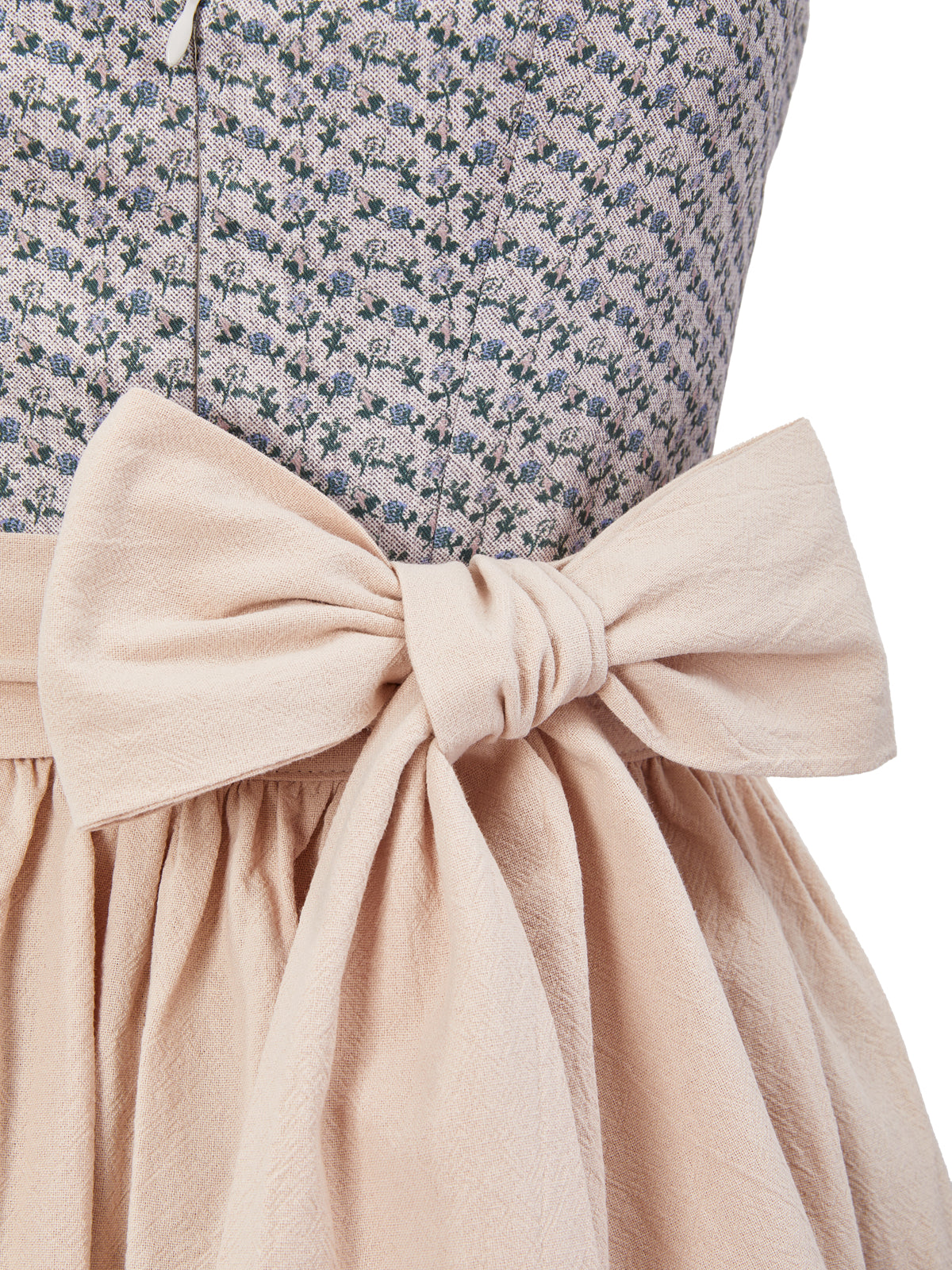 Blau mit Herz-Ausschnittund Raffiniert Dirndl