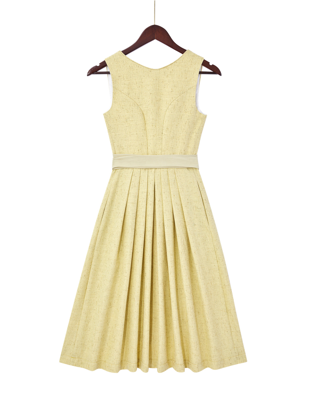 Gelb mit Herz-Ausschnittund Schick Dirndl