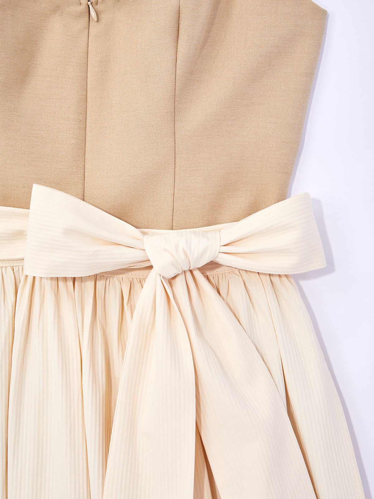 Braun mit Gerader Ausschnittund Feminin Dirndl