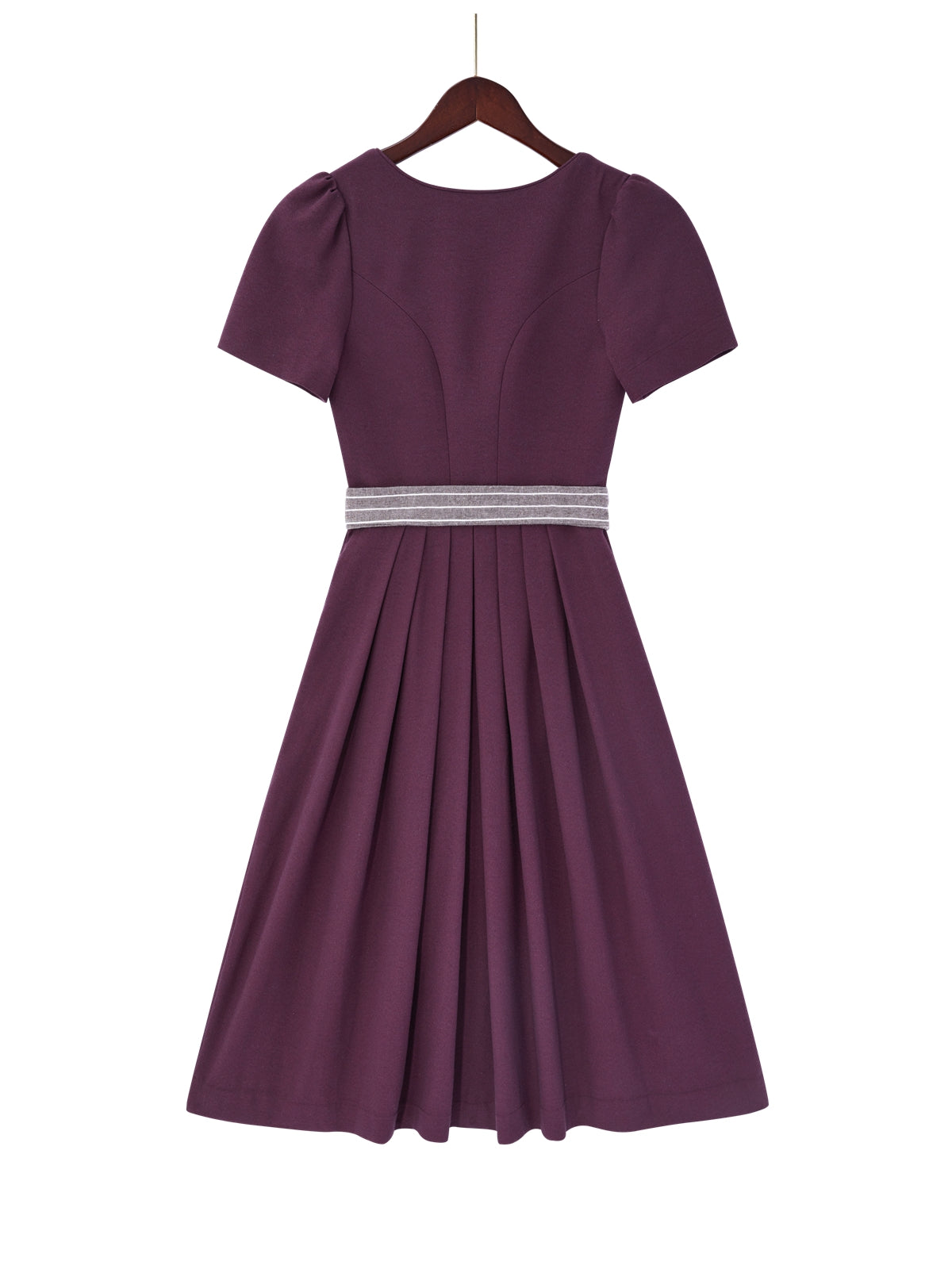 Lila mit Herz-Ausschnitt und Wiesentauglich Dirndl