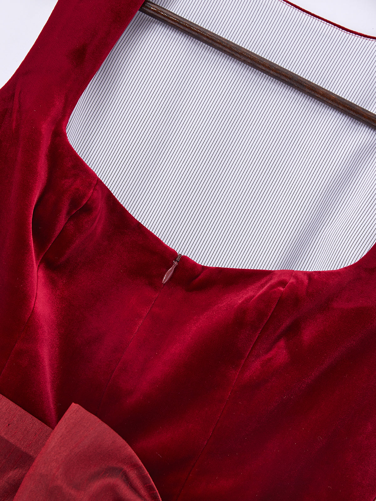 Rot mit Gerader Ausschnitt und Elegant Dirndl