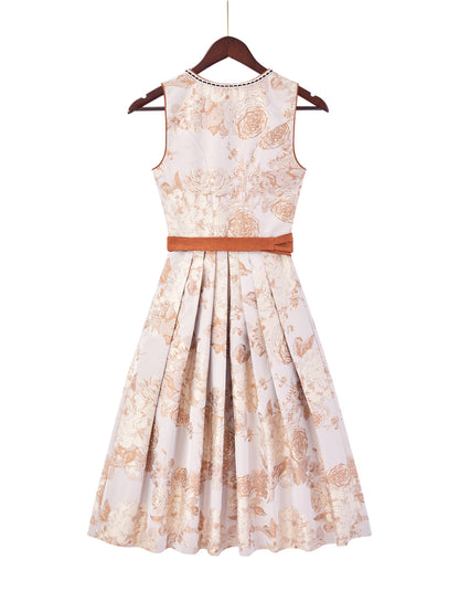 Braun mit Herz-Ausschnittund  Elegant Dirndl