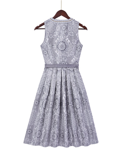 Grau mit Gerader Ausschnittund  Feminin Dirndl