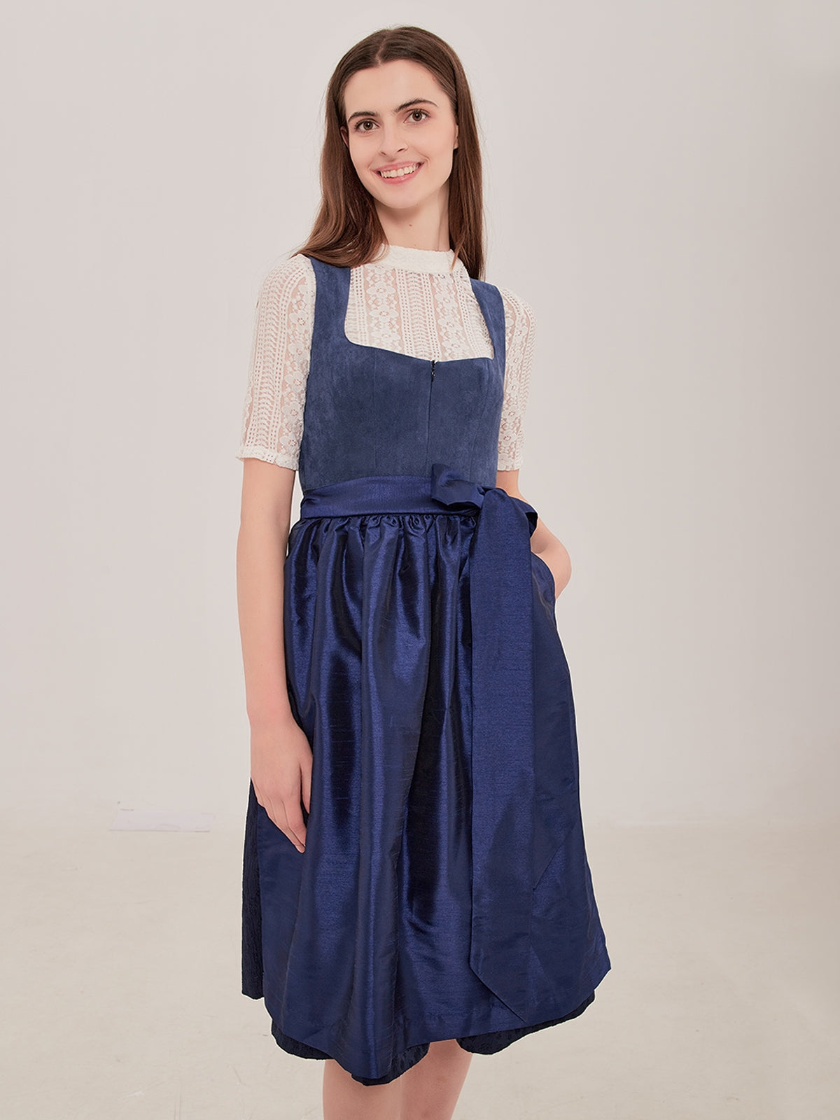 DIRNDL - AMIKE