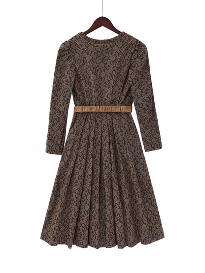 Braun mit Gerader Ausschnitt und Extravagant Dirndl