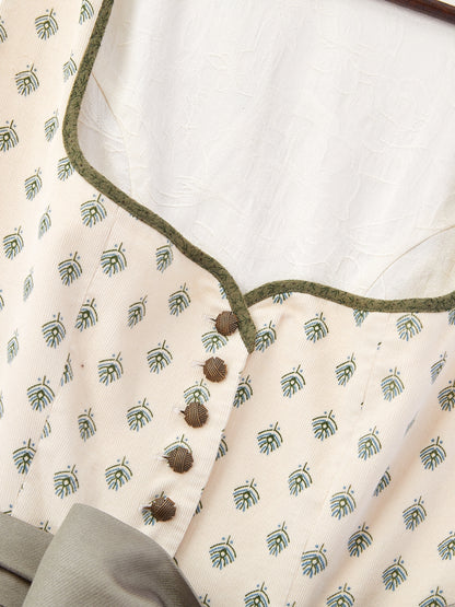 Gelb mit Herz-Ausschnitt und Charaktervoll Dirndl