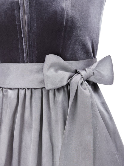 Schwarz mit Gerader Ausschnitt und Unverfälscht