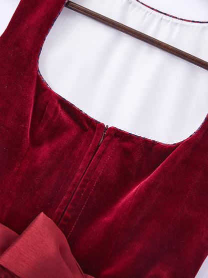 Rot mit Gerader Ausschnittund Charismatisch Dirndl