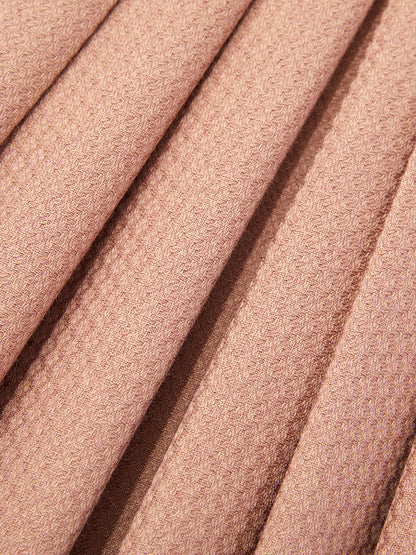 Braun mit Herz-Ausschnittund  Zeitlos Dirndl