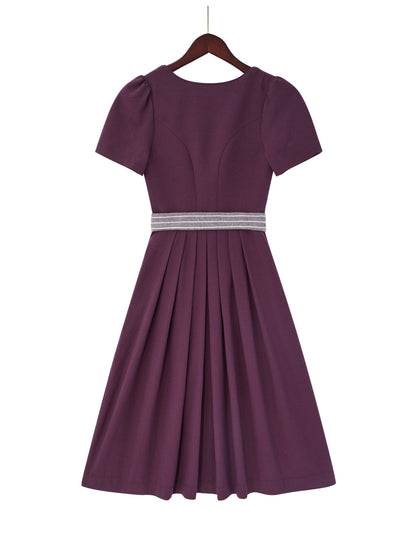 Lila mit Herz-Ausschnitt und Wiesentauglich Dirndl