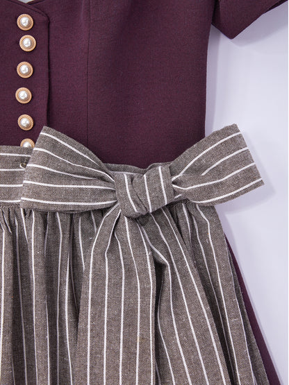 Lila mit Herz-Ausschnitt und Wiesentauglich Dirndl