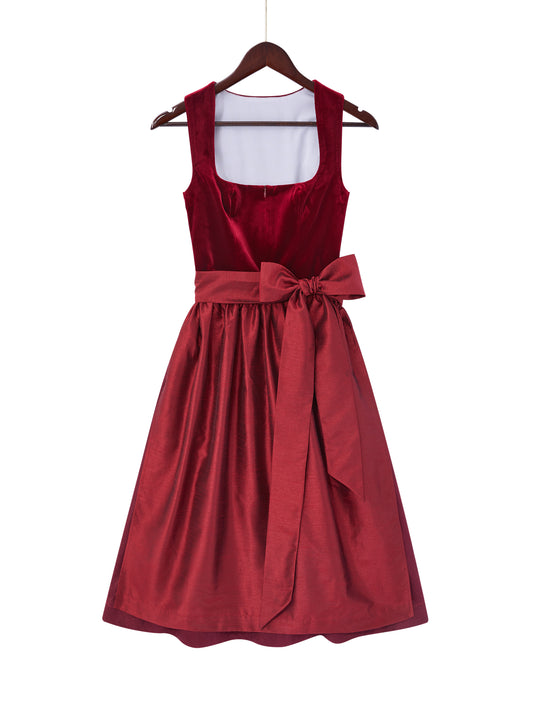 Rot mit Gerader Ausschnitt  und Elegant Dirndl