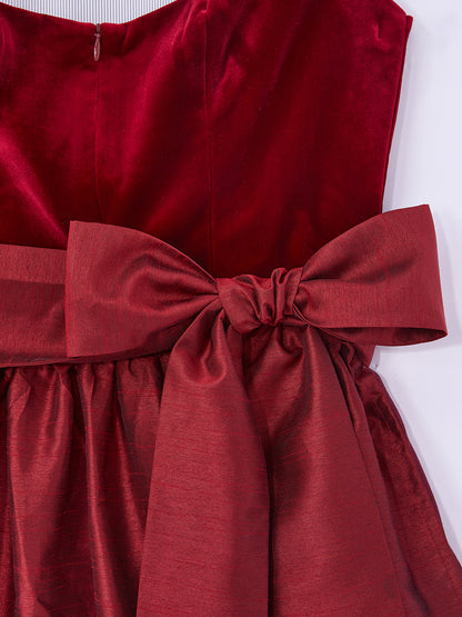 Rot mit Gerader Ausschnitt  und Elegant Dirndl