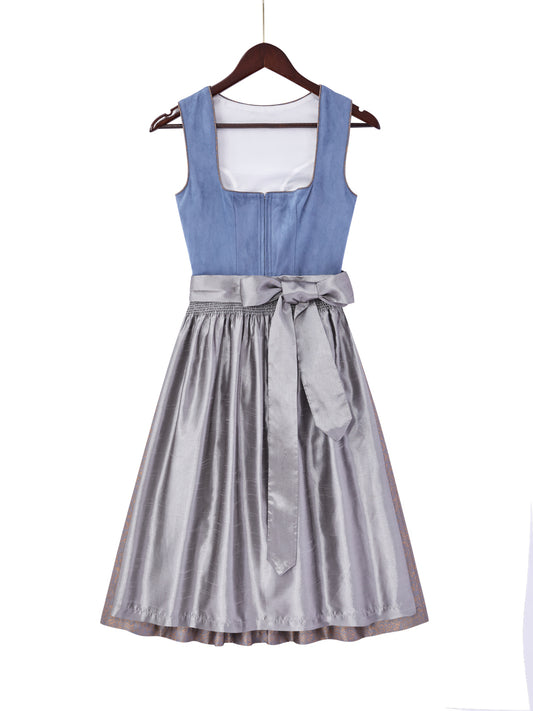 Blau mit Herz-Ausschnittund  Stilgerecht Dirndl