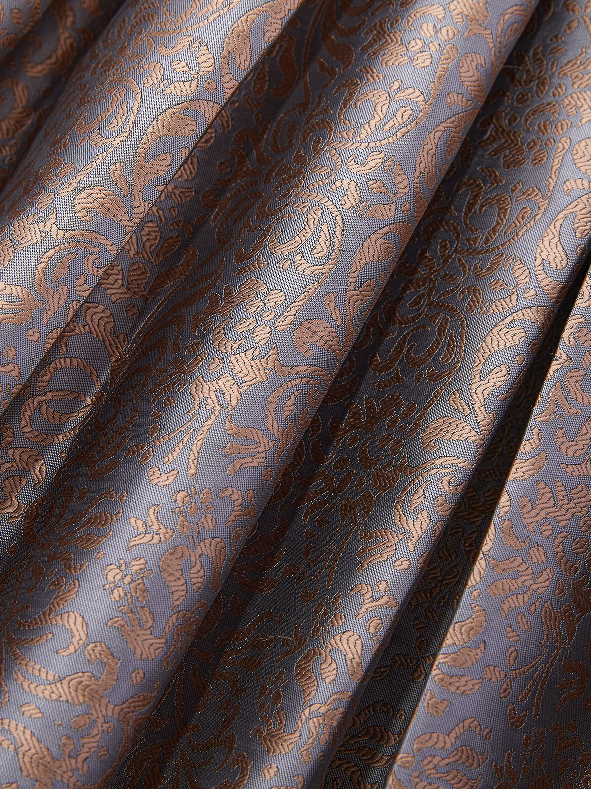 Blau mit Herz-Ausschnittund  Stilgerecht Dirndl